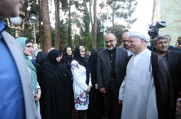 تصاویر : دیدار اصحاب فرهنگ، هنر و رسانه با آیت الله هاشمی