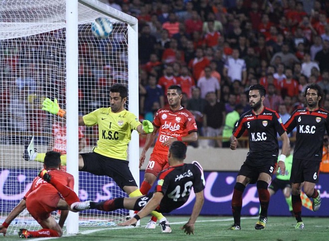 گل پرسپولیس را داور نگرفت؟(عکس)