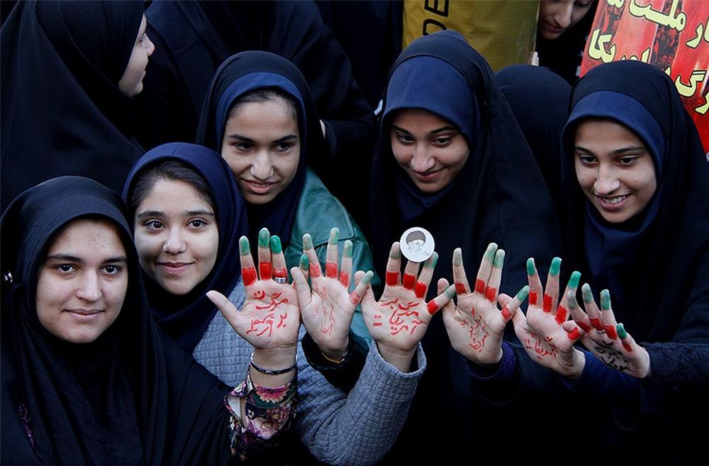 تصاویر : راهپیمایی 13 آبان در تهران