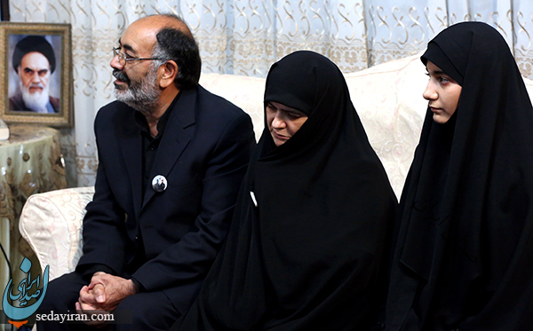 حضور رهبر انقلاب در منزل یکی دیگر از شهدای خیابان پاسداران