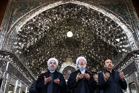 (تصاویر)-حضورحسن روحانی درمراسم عزاداری روزعاشورا-حرم عبدالعظیم حسنی
