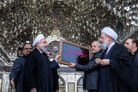 (تصاویر)-حضورحسن روحانی درمراسم عزاداری روزعاشورا-حرم عبدالعظیم حسنی