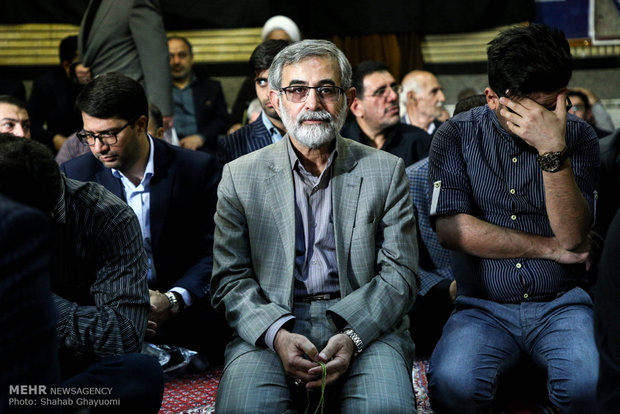 (تصاویر)-مراسم هفتمین روز درگذشت داوود احمدی نژاد