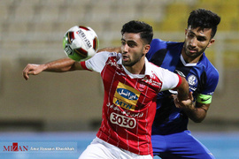 (تصاویر)-دیدارتیم های فوتبال استقلال خوزستان و پرسپولیس