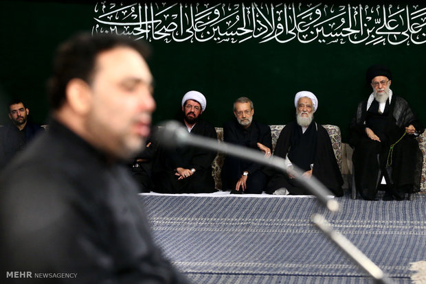 (تصاویر)-مراسم عزاداری شب عاشورادرحسینیه امام خمینی(ره)