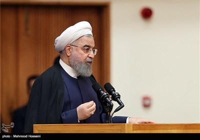 (تصاویر)-حضور حسن روحانی در همایش بزرگداشت چهلمین سالگرد شهادت آیت الله مصطفی خمینی