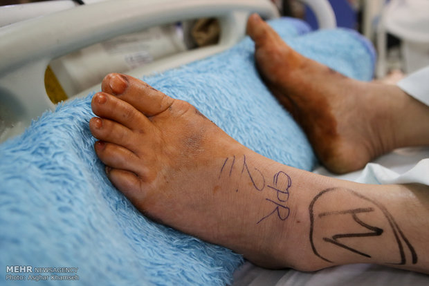(تصاویر)-رسیدگی به مصدومان حادثه زلزله کرمانشاه