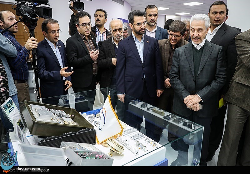 (تصاویر) بازدید وزرای علوم و جهاد کشاورزی از پژوهشگاه فضایی ایران