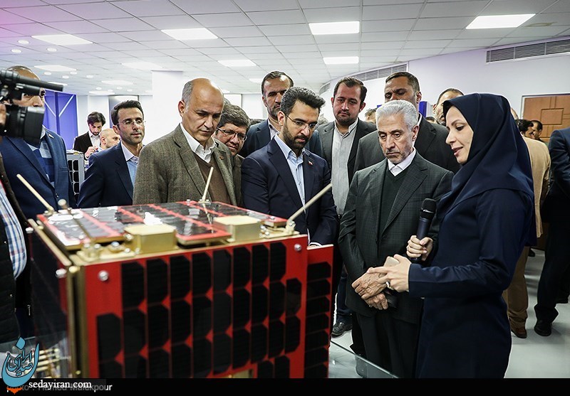 (تصاویر) بازدید وزرای علوم و جهاد کشاورزی از پژوهشگاه فضایی ایران