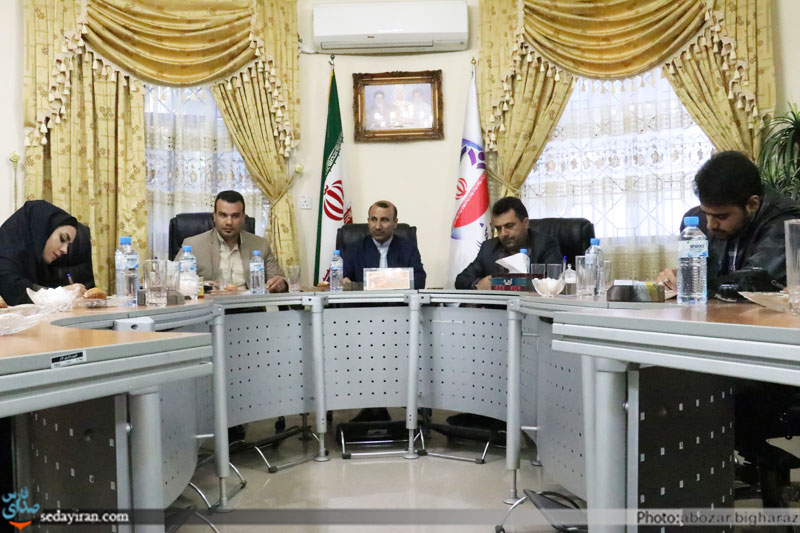 (تصاویر) نشست خبری مقیمی رئیس شورای شهرستان