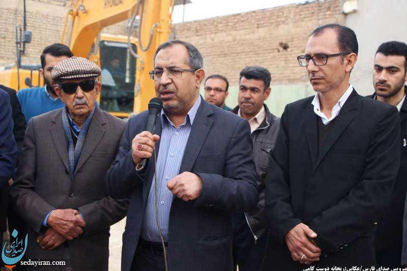 (تصاویر) آئین کلنگ زنی ساختمان مرکز رشد و علم و فناوری در شهرستان لارستان
