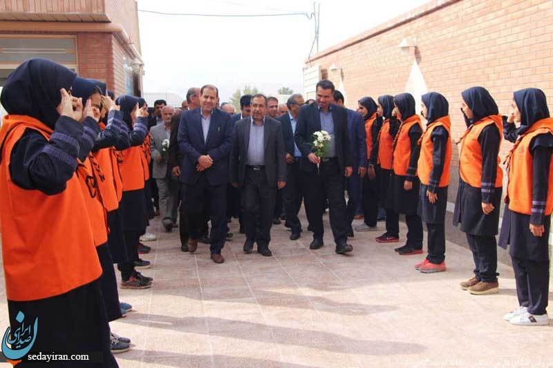 (تصاویر) آئین کلنگ زنی ساختمان مرکز رشد و علم و فناوری در شهرستان لارستان
