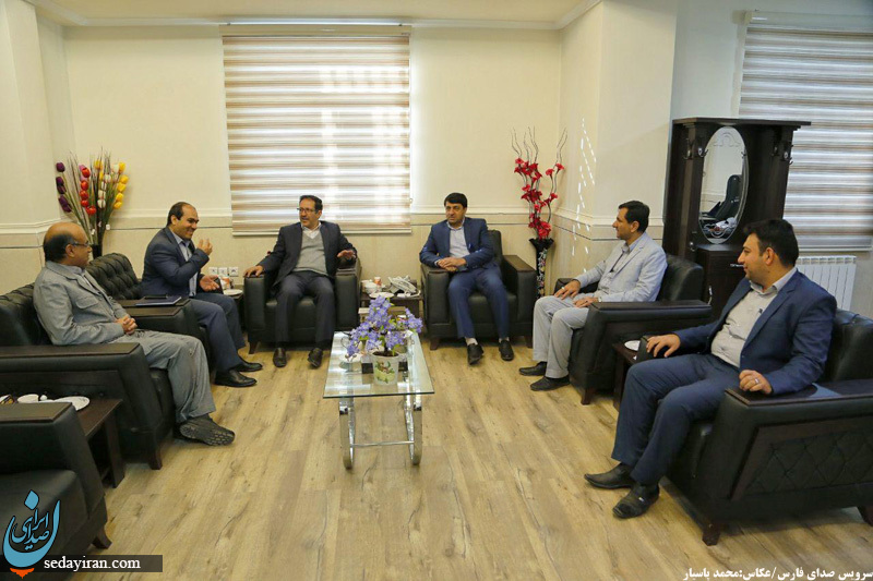 (تصاویر) بازدید مدیر کل کمیته امداد امام خمینی استان فارس از لارستان