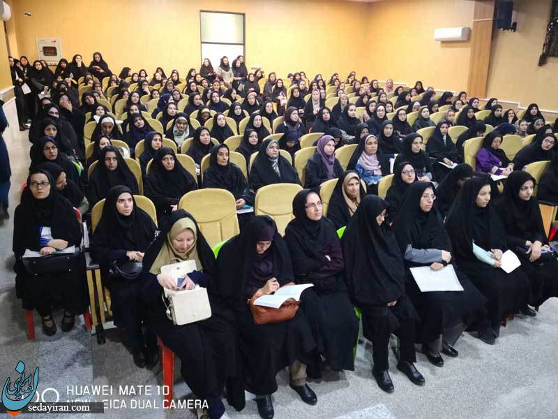 (تصاویر) برگزاری کارگاه آموزشی خانواده شاد در لارستان (تصاویر) برگزاری کارگاه آموزشی خانواده شاد در لارستان