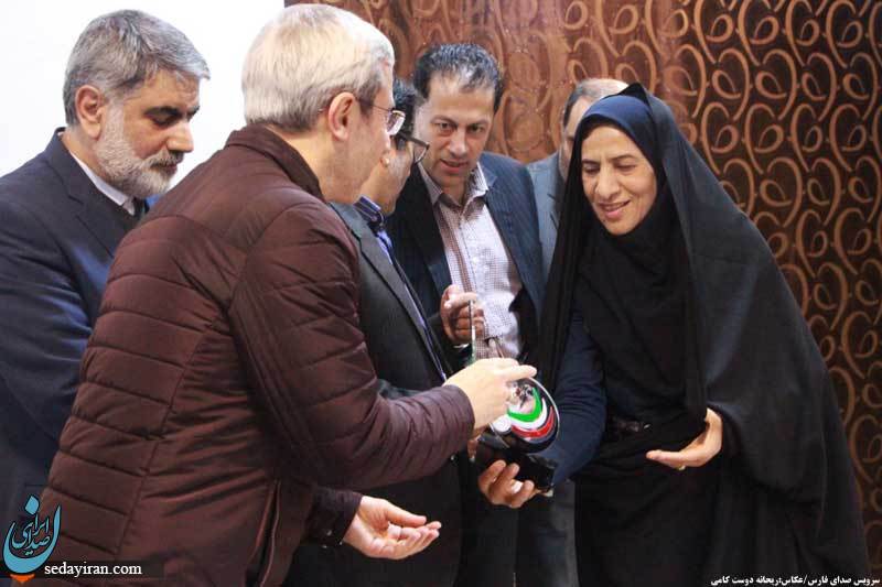 (تصاویر) همایش تجلیل از قهرمانان، خیرین و پیشکسوتان تنیس روی میز در لارستان