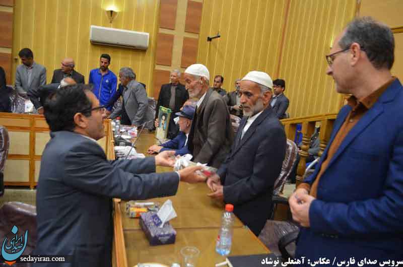 شهیدان و ایثارگران برای این کشور عزت، استقلال و آزادی و امنیت به ارمغان آوردند/ مسئولین پیگیری مشکلات خانواده معظم شهدا را در اولویت کاری خود قرار دهند+ (تصاویر)