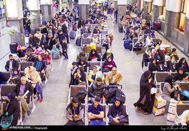 (تصاویر) مسافران نوروزی در ایستگاه راه آهن تهران