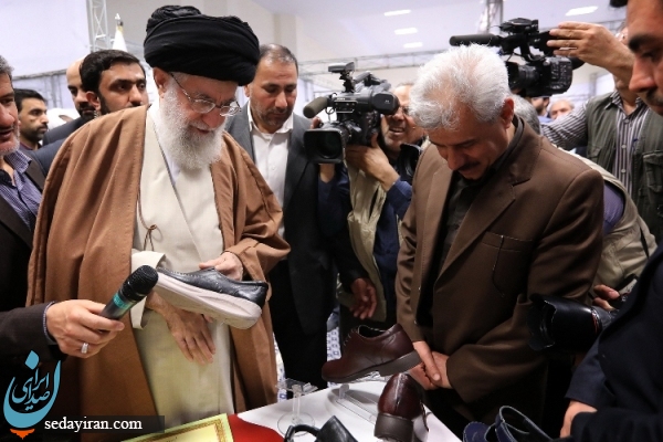 (تصاویر) بازدید رهبر انقلاب از نمایشگاه کالای ایرانی