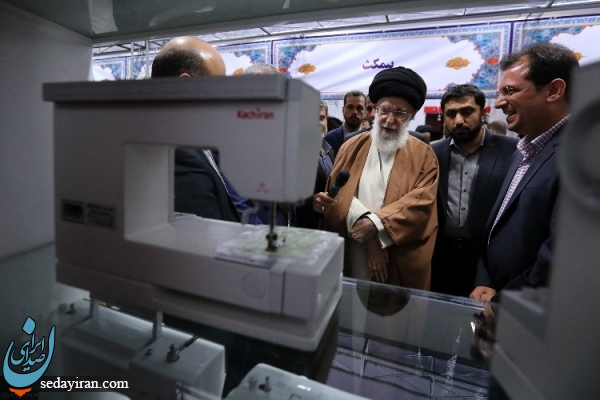 (تصاویر) بازدید رهبر انقلاب از نمایشگاه کالای ایرانی