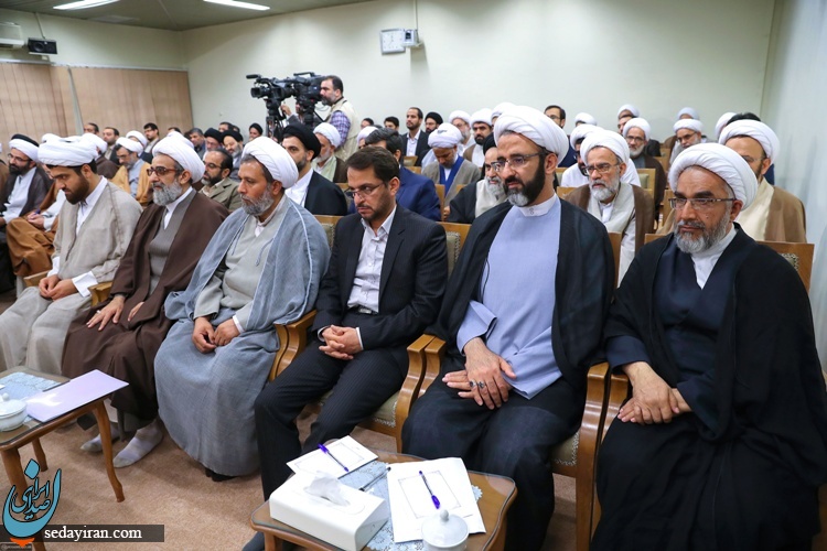 (تصاویر) دیدار دست‌اندرکاران همایش حکیم طهران با رهبر انقلاب