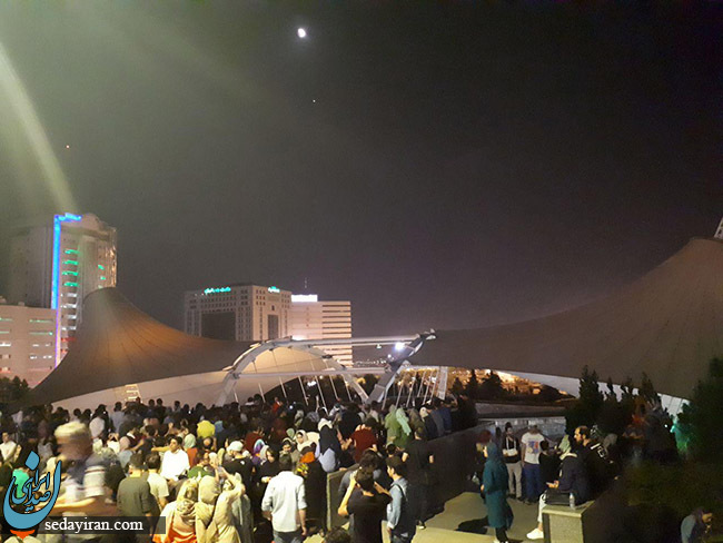 (تصویر) تماشا ماه گرفتگی در پارک آب و آتش