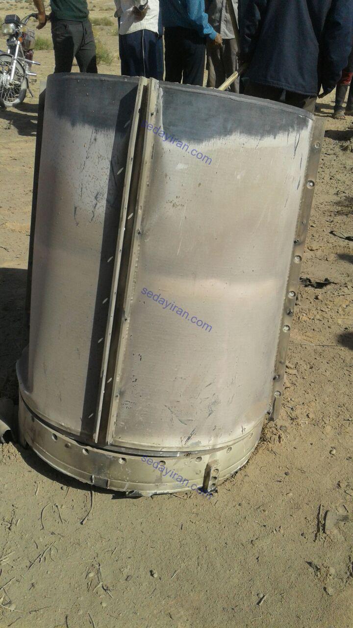 (تصویر) سقوط دو شی عجیب در بجستان