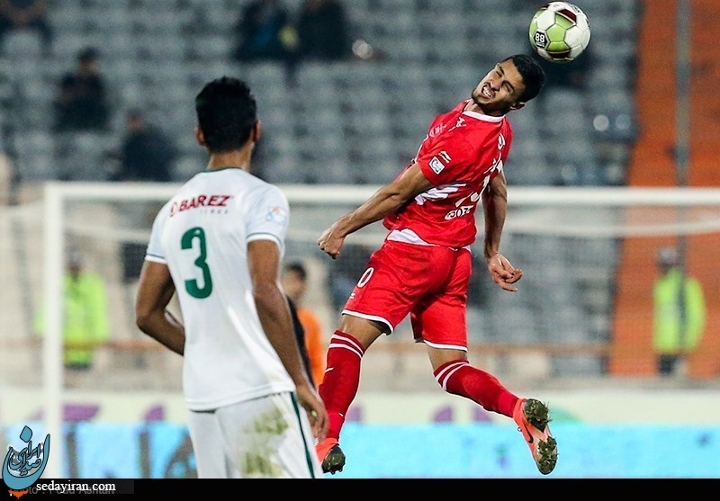 (تصاویر) دیدار فوتبال تیم‌های پرسپولیس و ذوب آهن