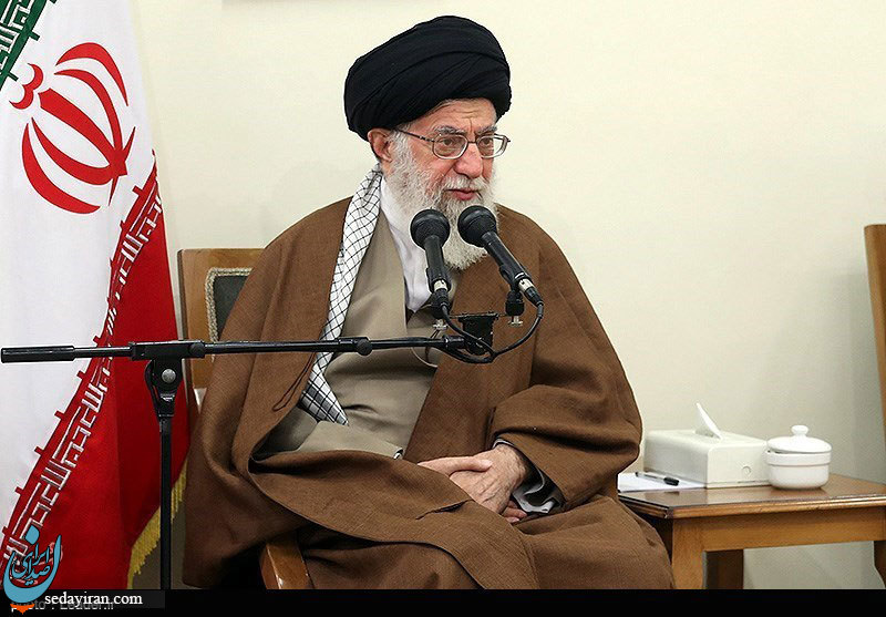 (تصاویر) دیدار دست‌اندرکاران کنگره شهدای استان خراسان جنوبی با رهبر معظم انقلاب