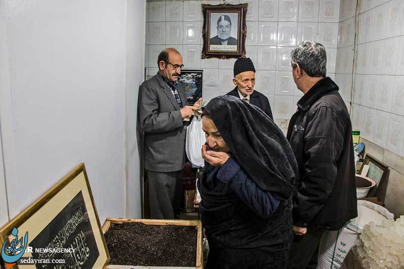 (تصاویر) رزق حلال پیرمرد چای فروش