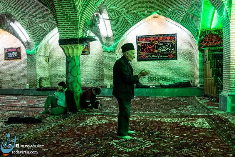 (تصاویر) رزق حلال پیرمرد چای فروش