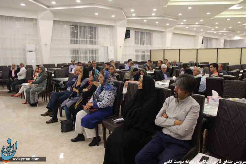 (تصاویر) نشست صمیمی حامیان و خیرین بنیاد کودک شهرستان لارستان
