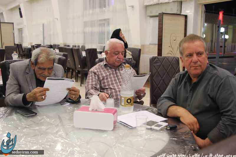 (تصاویر) نشست صمیمی حامیان و خیرین بنیاد کودک شهرستان لارستان