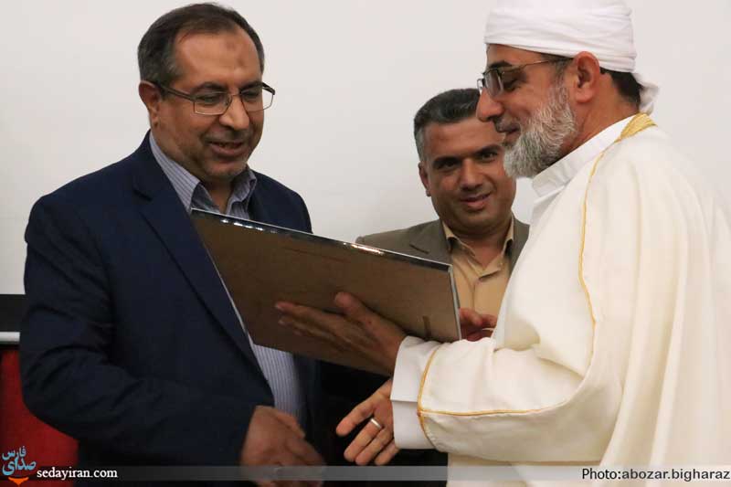 (تصاویر) همایش تجلیل از خدمات دکتر جمشید جعفرپور در شهرستان خنج برگزار شد
