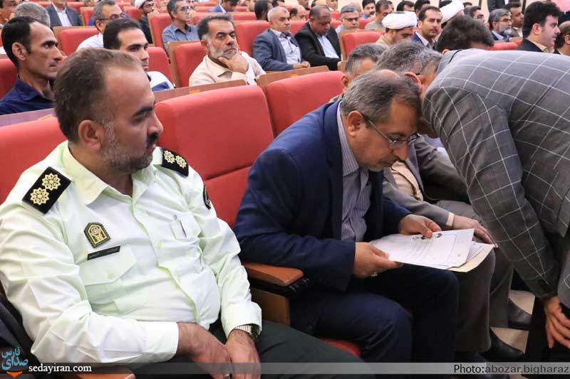 (تصاویر) همایش تجلیل از خدمات دکتر جمشید جعفرپور در شهرستان خنج برگزار شد