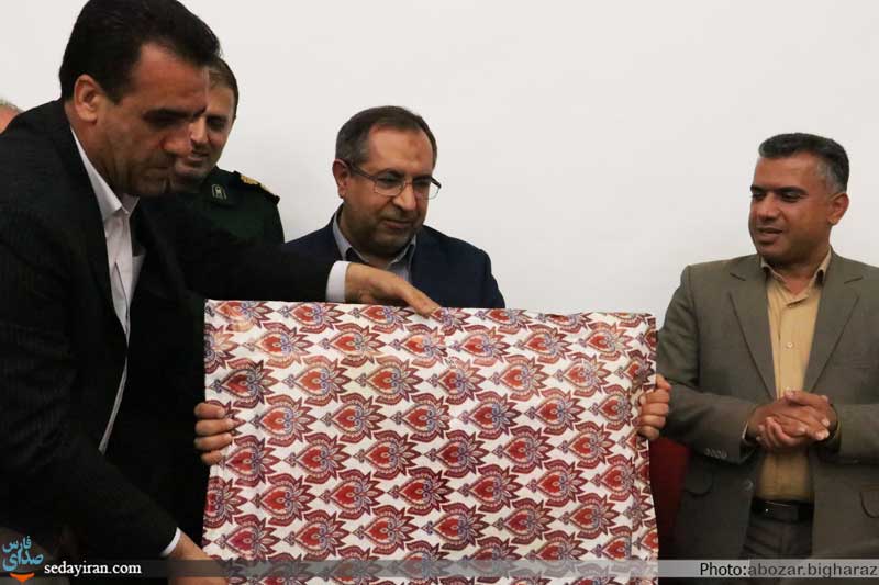 (تصاویر) همایش تجلیل از خدمات دکتر جمشید جعفرپور در شهرستان خنج برگزار شد