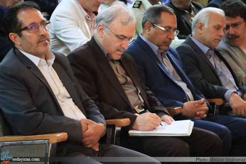 (تصاویر) نشست وزیر بهداشت با جمعی از مسئولین، خیرین و معتمدین منطقه لارستان