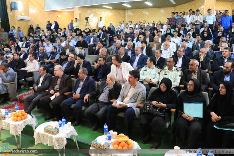 (تصاویر) نشست وزیر بهداشت با جمعی از مسئولین، خیرین و معتمدین منطقه لارستان