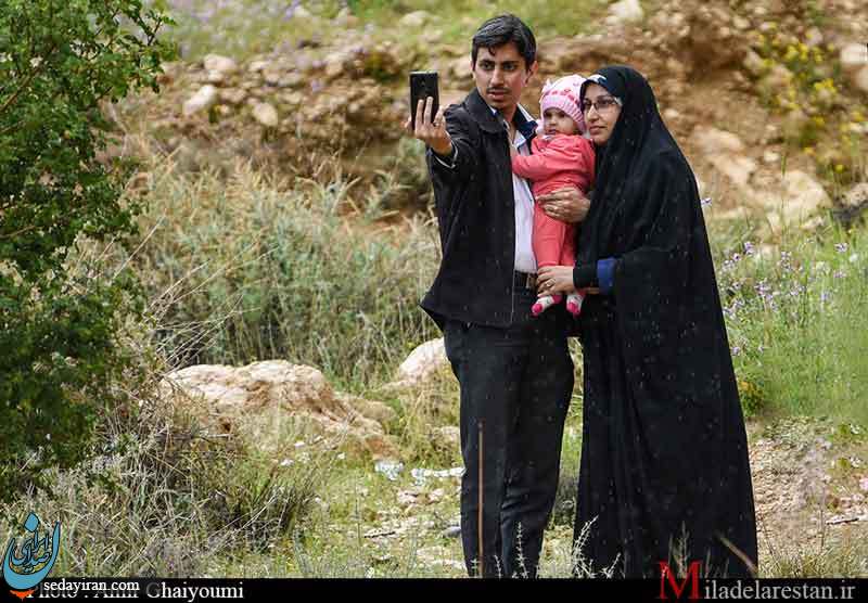 (تصاویر) حال و هوای بارانی آبشار اندیشه شهرستان لارستان