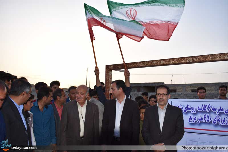 (تصاویر) آئین کلنگ زنی سه پروژه بخشداری مرکزی لارستان
