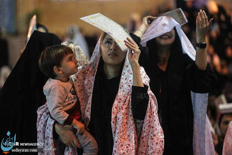 (تصاویر) مراسم احیای شب نوزدهم ماه مبارک رمضان در امامزاده صالح (ع)