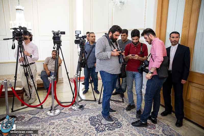 (تصاویر) به مناسبت روز خبرنگار (تصاویر) به مناسبت روز خبرنگار