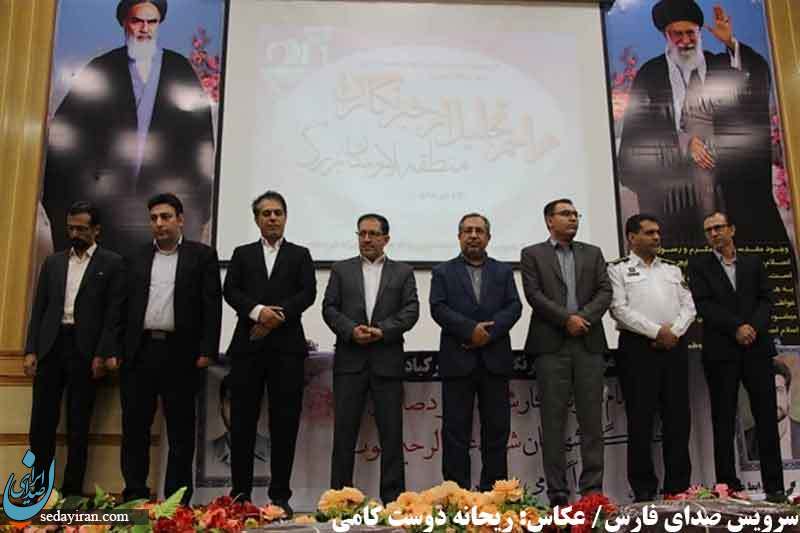 (تصاویر) مراسم تجلیل از اصحاب رسانه به مناسبت روز خبرنگار در لارستان