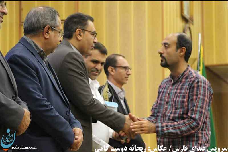 (تصاویر) مراسم تجلیل از اصحاب رسانه به مناسبت روز خبرنگار در لارستان