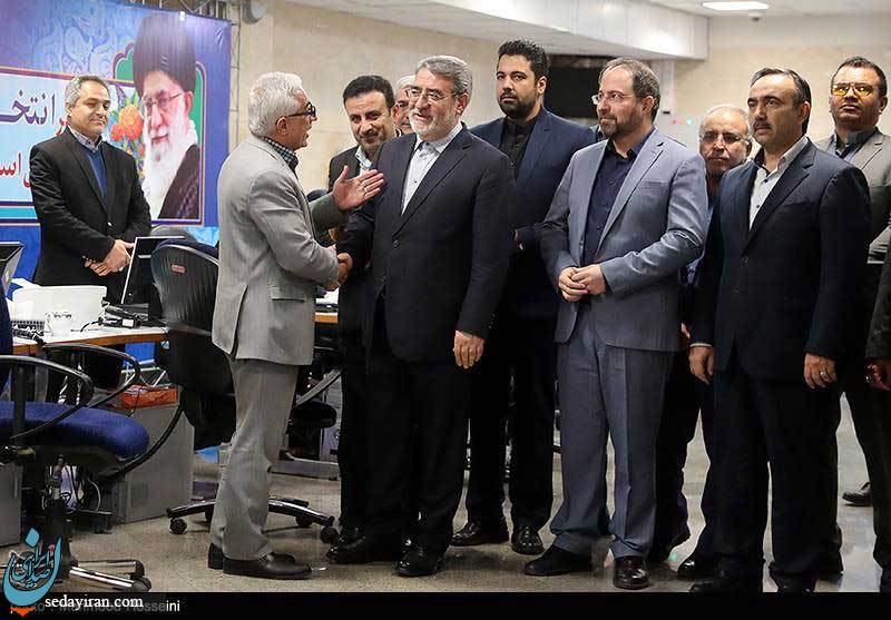 (تصاویر) بازدید وزیر کشور از روند ثبتنام داوطلبان انتخابات مجلس (تصاویر) بازدید وزیر کشور از روند ثبتنام داوطلبان انتخابات مجلس