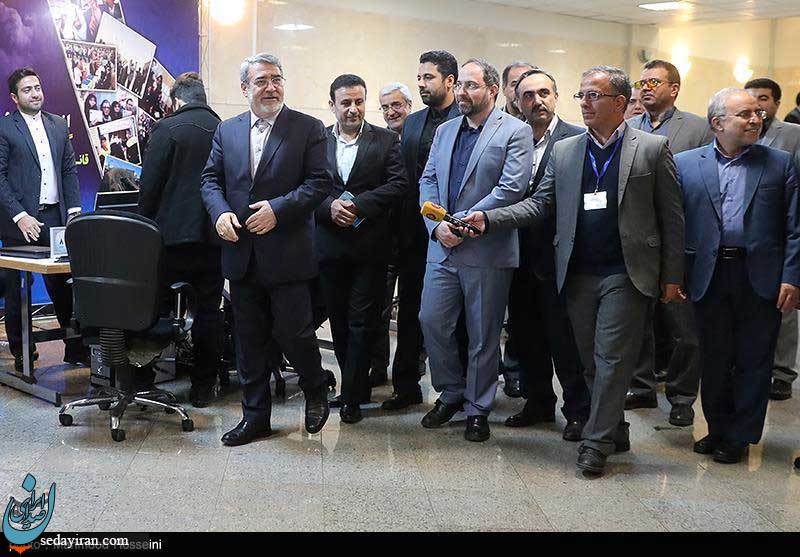 (تصاویر) بازدید وزیر کشور از روند ثبتنام داوطلبان انتخابات مجلس (تصاویر) بازدید وزیر کشور از روند ثبتنام داوطلبان انتخابات مجلس