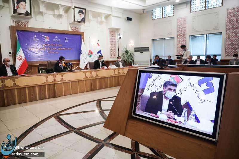 (تصاویر) امضا قرارداد نوسازی ۵۰۰۰ دستگاه ناوگان حمل و نقل