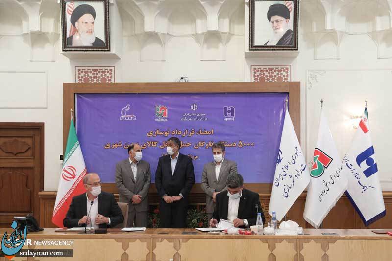 (تصاویر) امضا قرارداد نوسازی ۵۰۰۰ دستگاه ناوگان حمل و نقل