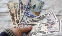 شوک قیمت دلار از کرونا پیشی گرفت