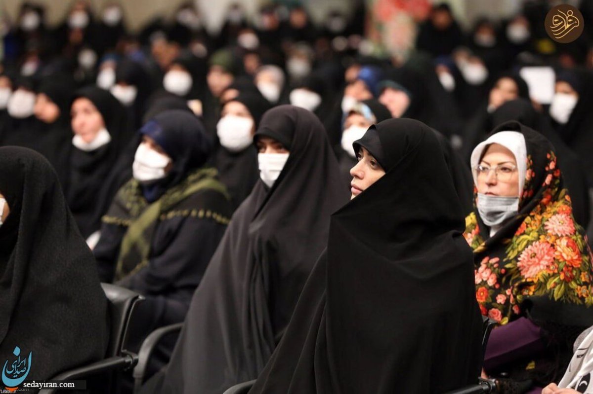 الهام چرخنده در دیدار امروز بانوان با رهبر معظم انقلاب / عکس