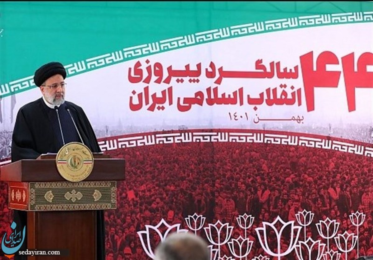 رئیسی: 22 بهمن امسال توطئه‌های دشمنان را شکست داد